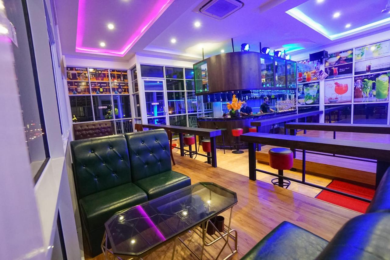 Green Rose Hotel Batam Exterior photo
