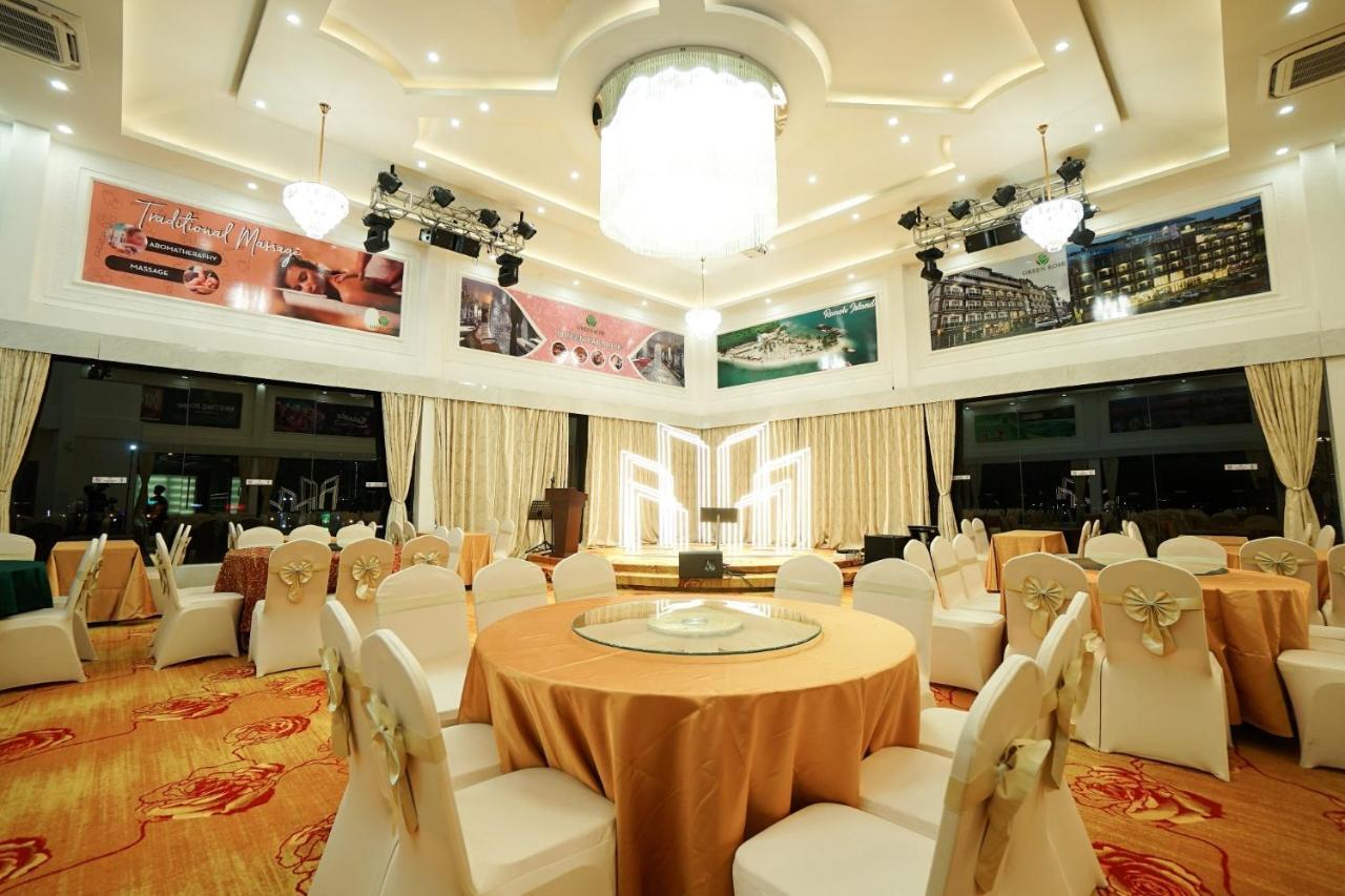Green Rose Hotel Batam Exterior photo